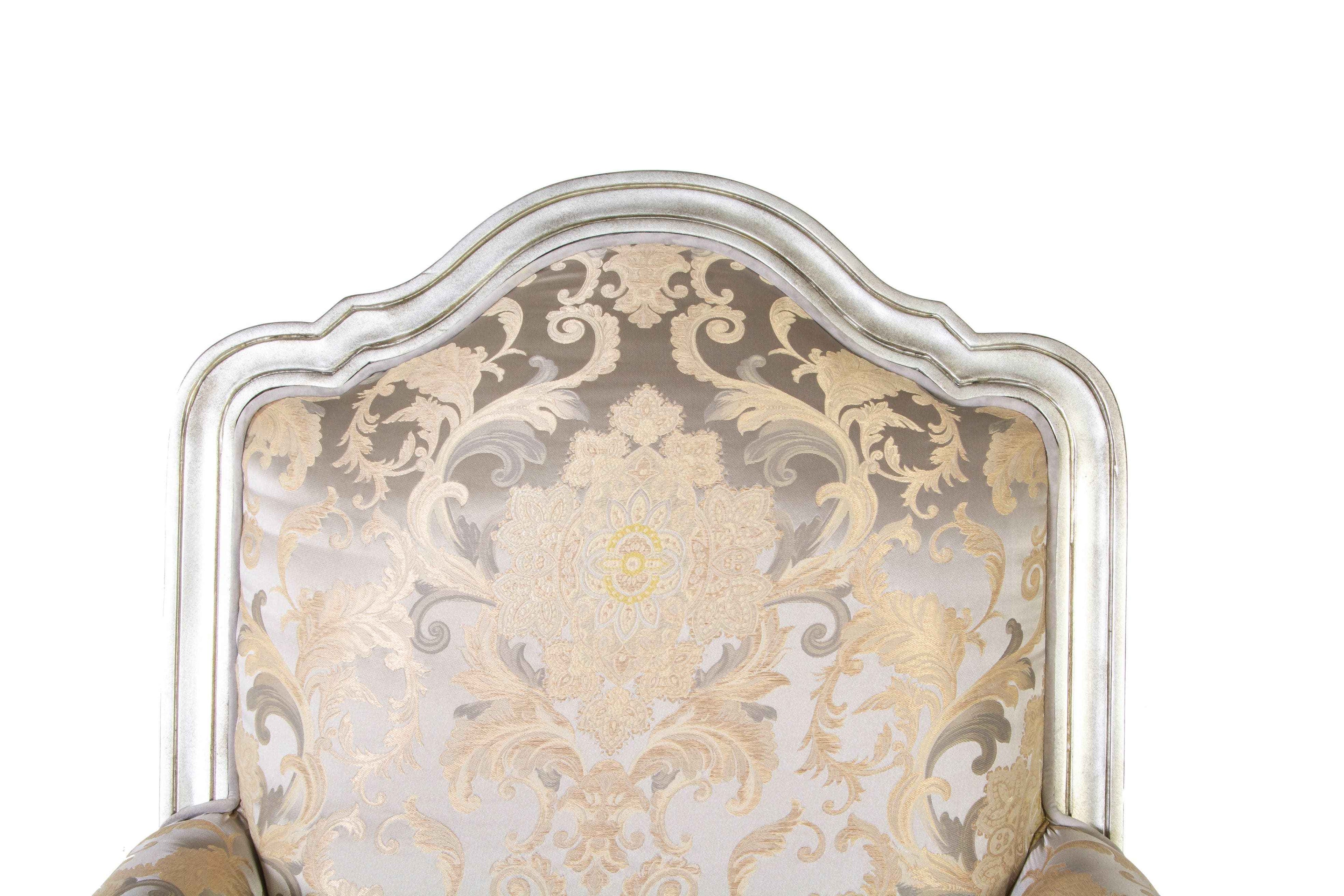 Traditional 3-Piece Living Room Set with Sofa, Loveseat & Chair